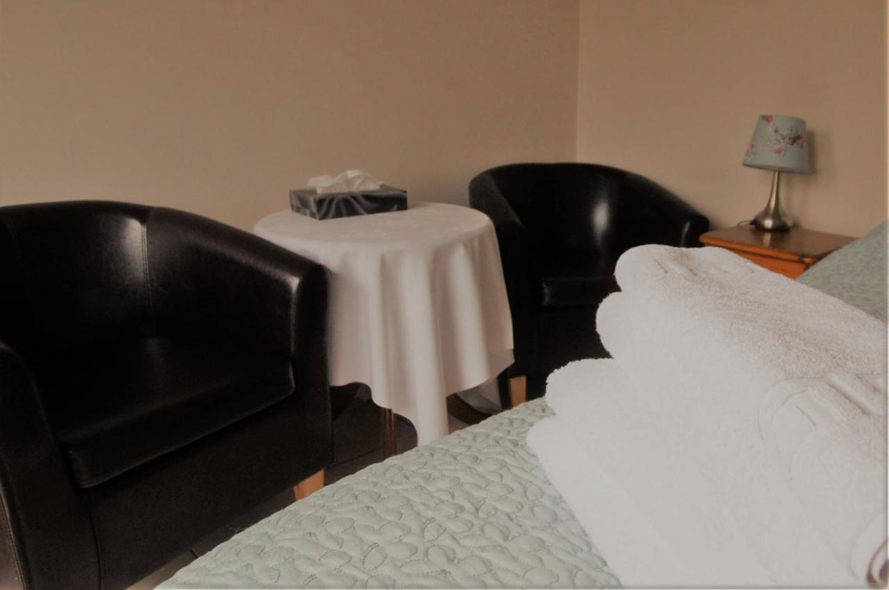 Dove House Bed and Breakfast Bishop's Cleeve Εξωτερικό φωτογραφία