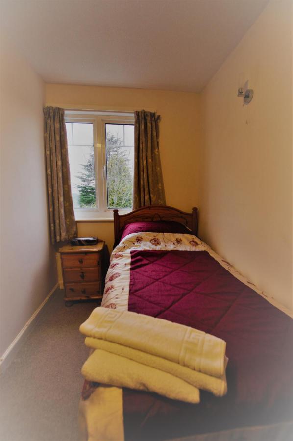 Dove House Bed and Breakfast Bishop's Cleeve Εξωτερικό φωτογραφία